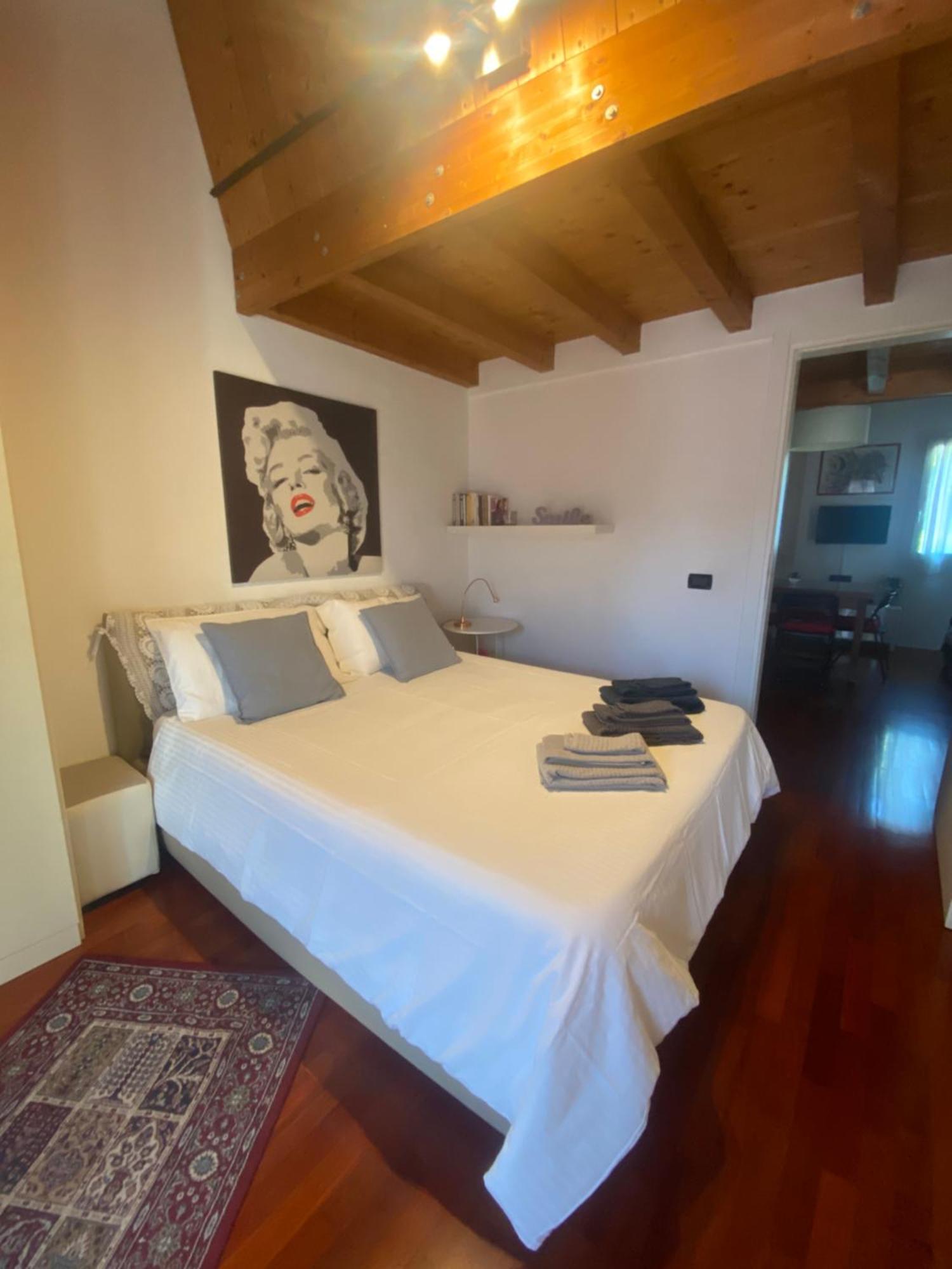 Casa Vacanze Chez La Reine - Holiday Home 维琴察 外观 照片